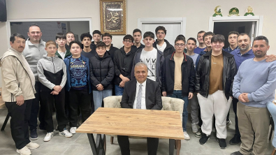 Belediye Başkanımız Gençlerle Bir Araya Geldi