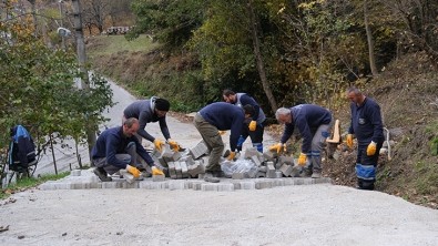 Çakmak Sokak Parke Kaplama Çalışmaları Başladı