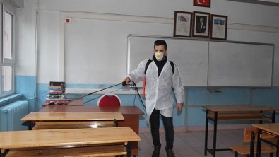 Camii ve Okullar Gribal Enfeksiyonlara Karşı İlaçlandı