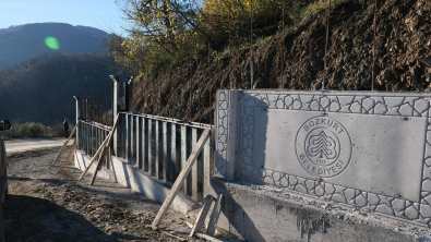 Hamza Caddesinde Yol Genişletme ve Perde Duvar Çalışmaları