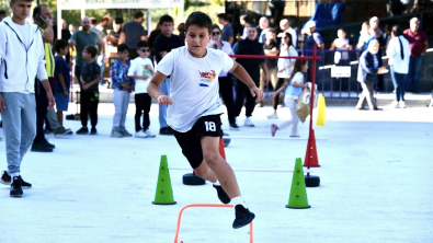 Sınarcık Parkı'nda Eğitime Destek Etkinliği Düzenlendi