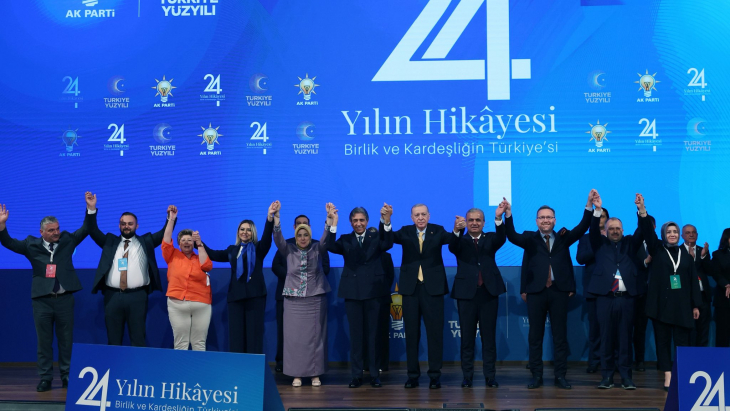 Belediye Başkanımız Sayın Muammer Yanık AK Parti Rozetini Taktı