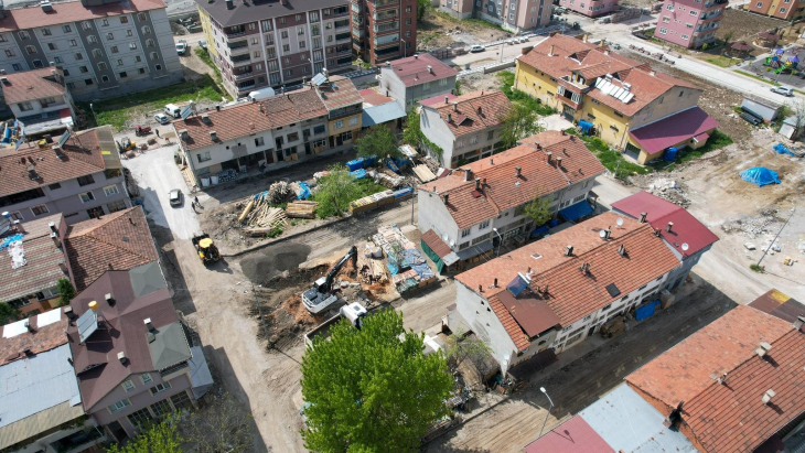 Eski Sanayi Sitesi'nde Çevre Düzenlemesi ve Parke Kaplama Çalışmaları