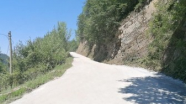 Yukarı Hene ve Beşpınar Semti Yollarının Beton Kaplama Çalışmaları Tamamlandı