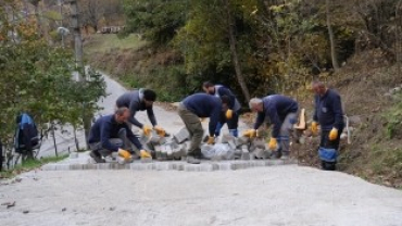 Çakmak Sokak Parke Kaplama Çalışmaları Başladı