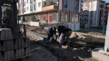 Ziya Termen Caddesi Yaya Kaldırımı Parke Kaplama Çalışmalarımız Devam Ediyor