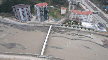 Sınarcık Köprüsünde Çalışmalar Devam Ediyor