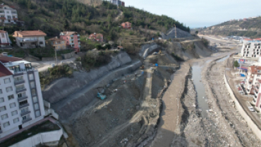 DSİ Ezine Çayı Çalışmaları Kapsamında Palye Düzenleme Çalışması Devam Ediyor