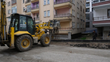 Cadde ve Sokaklarımızda Parke Kaplama Çalışmalarımız Devam Ediyor