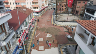 Cadde ve Sokaklarımızda Parke Kaplama Çalışmalarımız Devam Ediyor