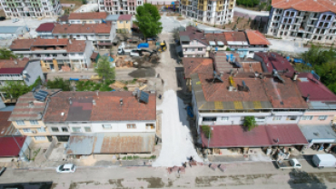 Eski Sanayi Sitesi'nde Çevre Düzenlemesi ve Parke Kaplama Çalışmaları