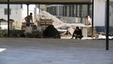 Merkez Cami Avlusunda Yenileme Çalışmaları Devam Ediyor