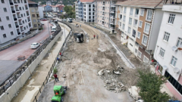 Yüksel Caddesi Yolunda Parke Kaplama Çalışmalarına Başlandı