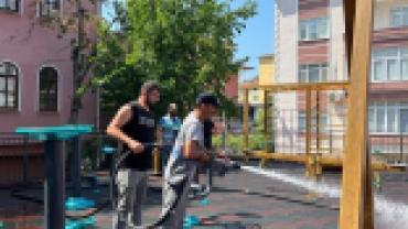 Parklarımızı Yıkadık, Konteynırlarımızı İlaçladık