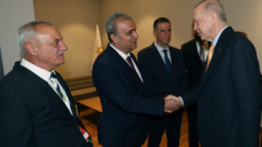 Belediye Başkanımız Sayın Muammer Yanık AK Parti Rozetini Taktı