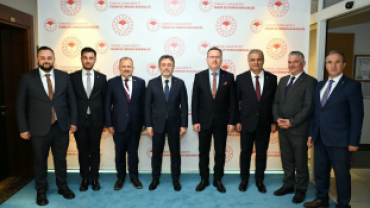 Belediye Başkanımız Sayın Muammer Yanık AK Parti Rozetini Taktı