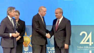 Belediye Başkanımız Sayın Muammer Yanık AK Parti Rozetini Taktı