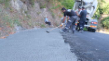 Şen Mahalle Yolunda Şarampol Betonlama Çalışması Devam Ediyor