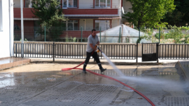 Eğitim Kurumlarını Çocuklarımız İçin Yıkadık