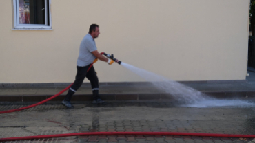 Eğitim Kurumlarını Çocuklarımız İçin Yıkadık