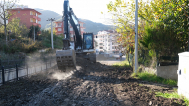 Yüksel Caddesi Üst Yapı Öncesinde Tesviye Çalışması Yapıldı