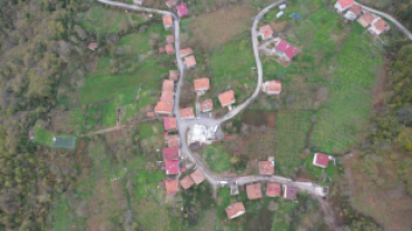 Yeni Mahalle Mimir Semtinde Perde Duvar Yapımı Devam Ediyor