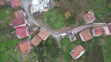 Yeni Mahalle Mimir Semtinde Perde Duvar Yapımı Devam Ediyor