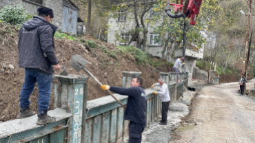 Yeni Mahalle Mimir Semtinde Perde Duvar Yapımı Devam Ediyor