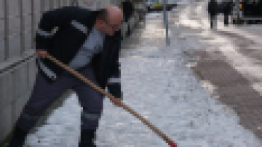 Cadde ve Sokaklarımızda Kar Küreme Çalışmaları