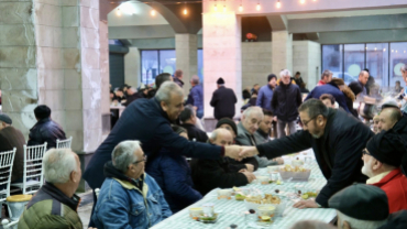 Ramazan paylaştıkça, sofralarımız hemşehrilerimizle buluştukça güzel