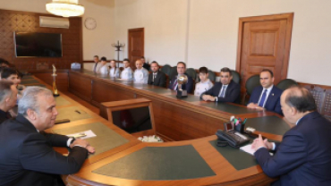 Kastamonu Valimiz Sn Meftun Dallı Şampiyonları Davet Etti