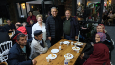 Belediye Başkanımız Sayın Muammer Yanık'ın Doğum Günü Sevenleri Tarafından Kutlandı