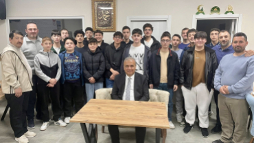 Belediye Başkanımız Gençlerle Bir Araya Geldi