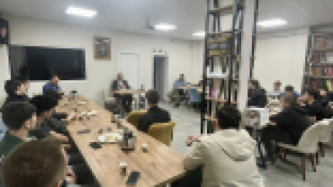 Belediye Başkanımız Gençlerle Bir Araya Geldi