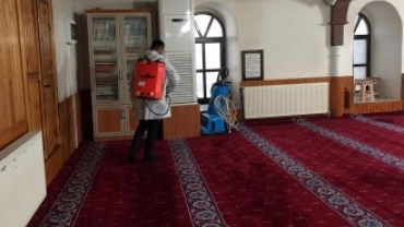 Camii ve Okullar Gribal Enfeksiyonlara Karşı İlaçlandı