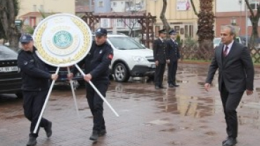 18 Mart Çelenk Sunma Töreni Yapıldı