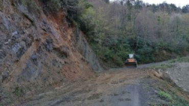 Yüksek Mahalle ve Kutluca Köyü Yolu Ulaşıma Açıldı