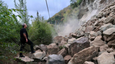 Şen Mahalle Yolu Sıcak Asfalt Kaplama