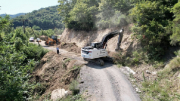 Şen Mahalle Yolu Sıcak Asfalt Kaplama