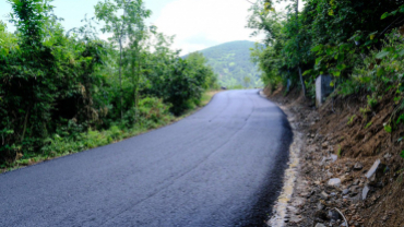 Şen Mahalle Yolu Sıcak Asfalt Kaplama