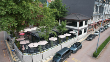 Belediye Çınar Kafe ve Çevre Düzenleme Projesi